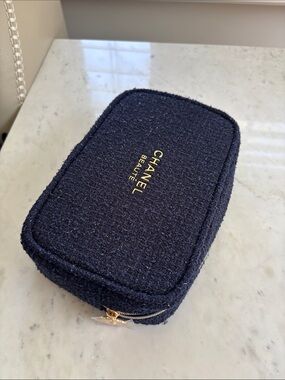 CHANEL Navy Tweed Zip Cosmetic Case with Gold Logo